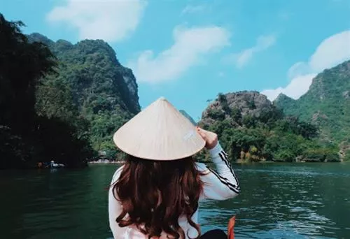 From Mui Ne To Ha Noi | Ha Long Bay 3 Days Tour | Luxury Cruises